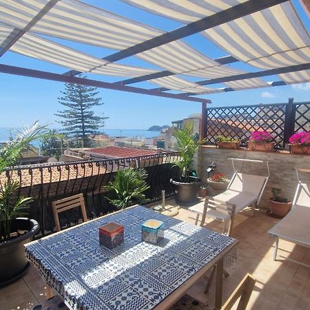 Appartamento Terrazza Enjoy Letojanni Esterno foto