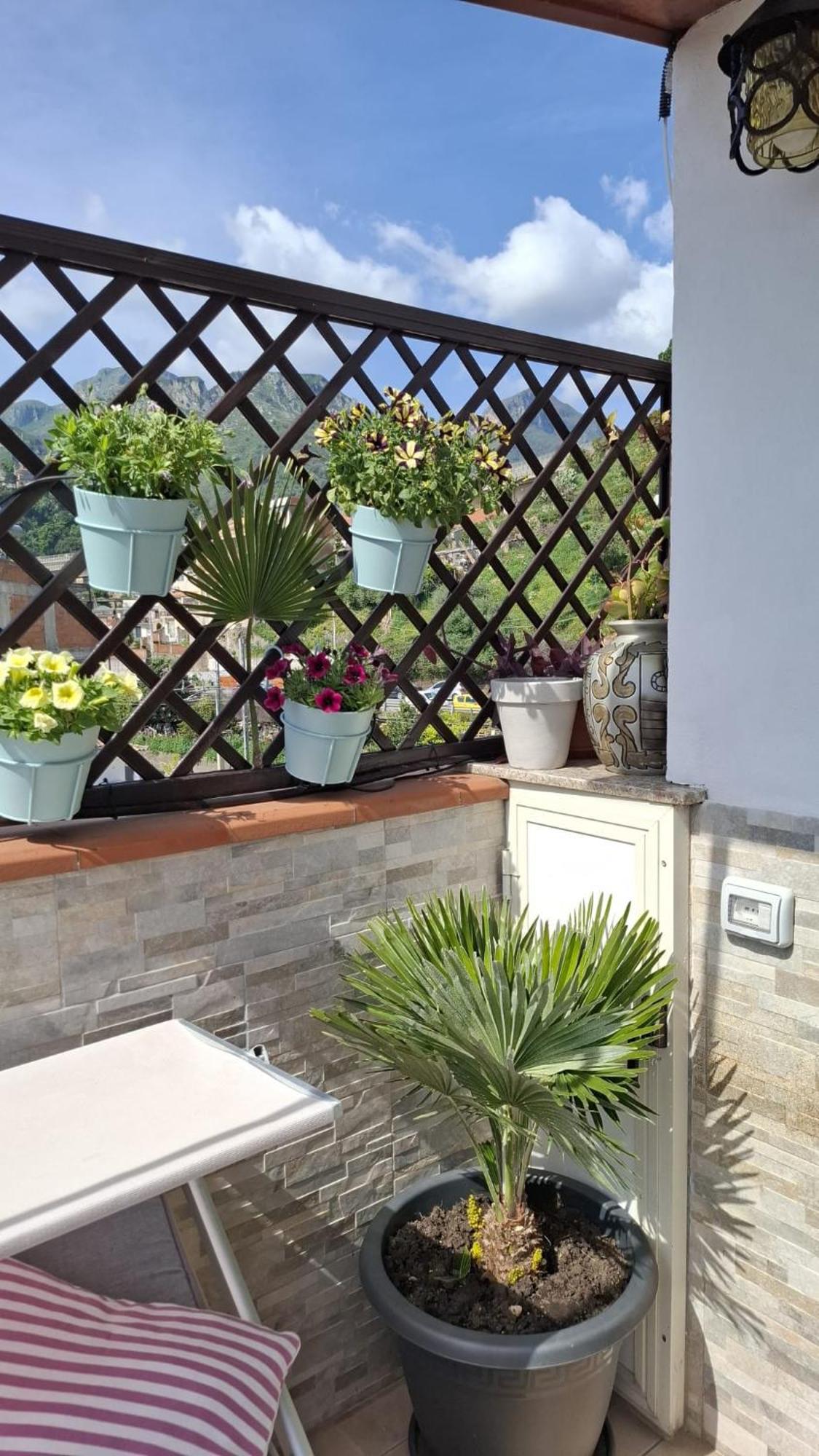 Appartamento Terrazza Enjoy Letojanni Esterno foto